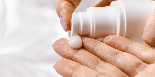krem z retinolem